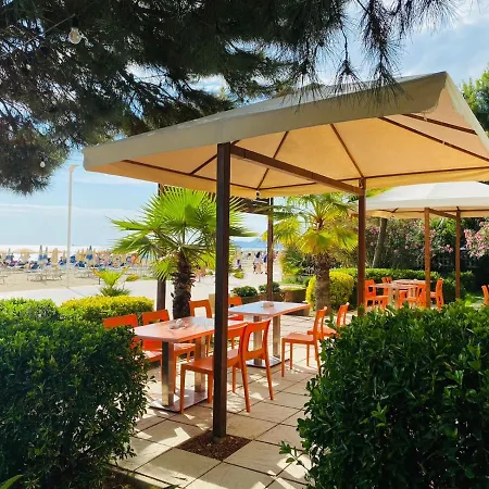 Hotel Rumar 3*